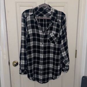Torrid Black and White Plaid Button Down Shirt